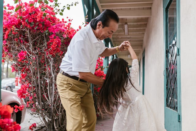 Tavrellandria kapcsolatok